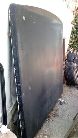 Trundle truck bed cover