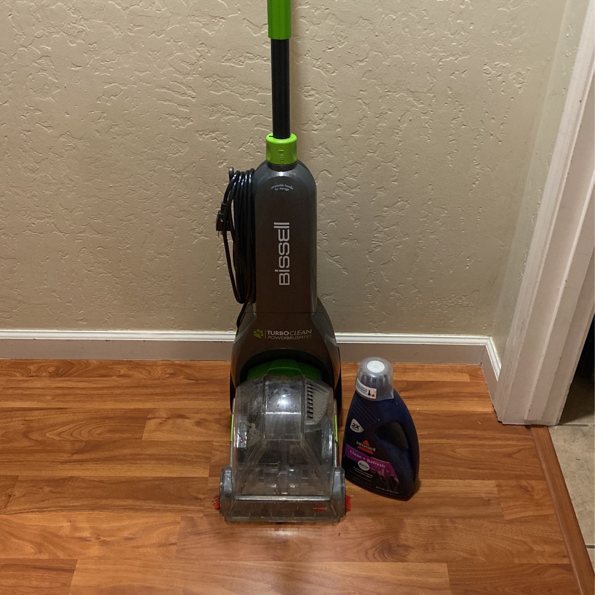 Bissell Turbo Clean Carpet Vacuum / Cleaner