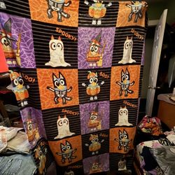 Selling Children Blankets 