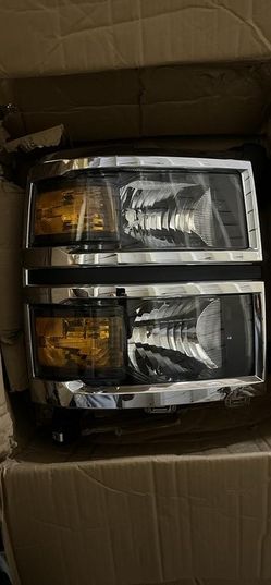 LA Zona Auto Parts 14-15 Chevy Silverado 1500 Factory Style Headlight Right Side Only