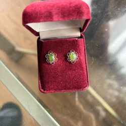 14KYG. jade Earrings