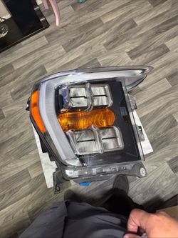 NL3Z13008H OEM Ford RH Headlight Assembly Quad LED 2021-2023 F150 Needs Repair.