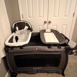 Brand New Bassinet/Playpen