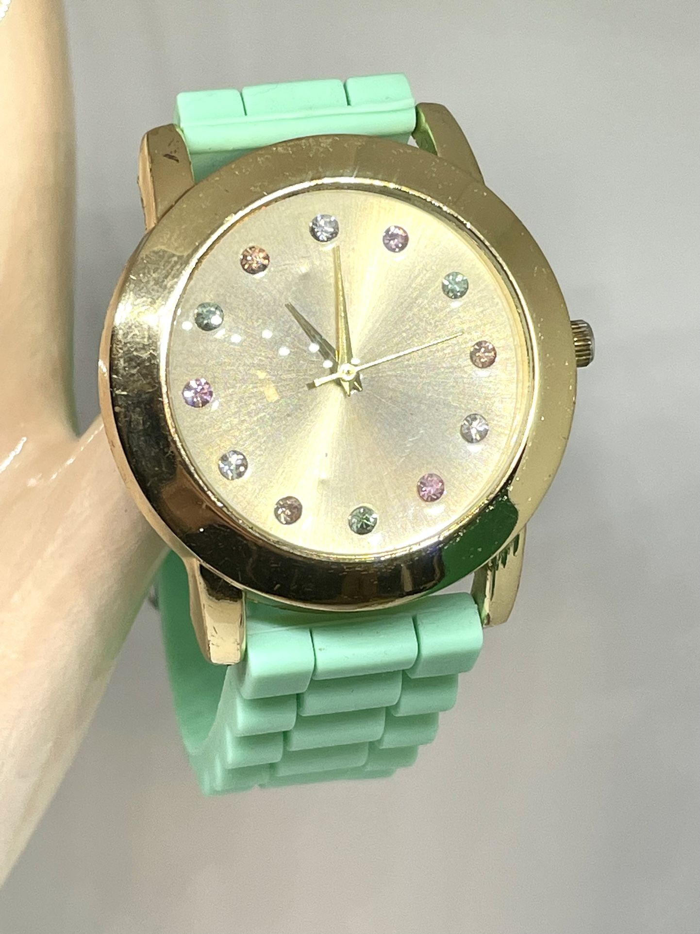 Women’s Crystal Embedded Watch