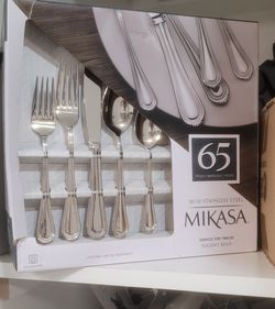 Silverware set 65 Pcs