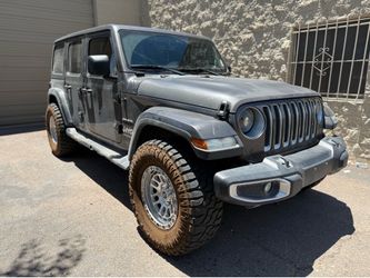 17” AXD Wheels & 35x12.50r17 Shredder MT Tires (5x5)