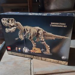 LEGO 75936 JURASSIC PARK Dinosaur Fossils: Tyrannosaurus Rex