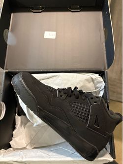 Black cat 4s