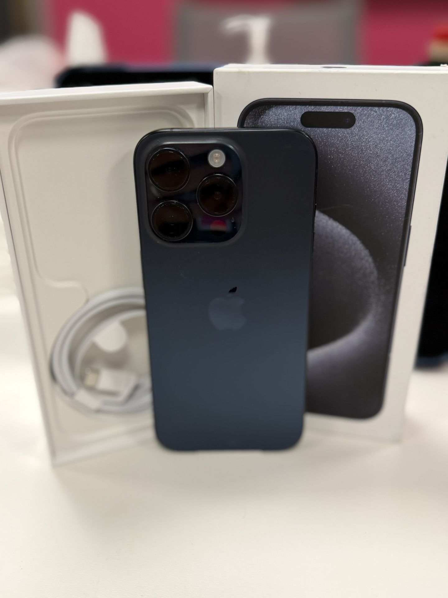 Tmobile iphone 15 Pro 128 G 