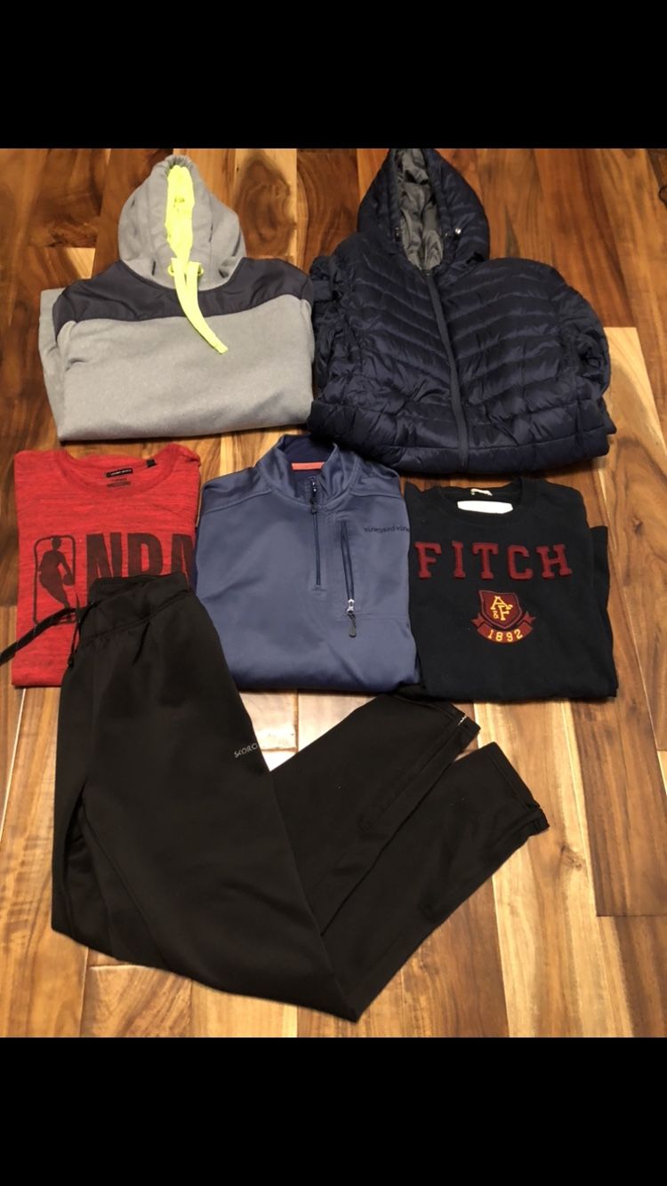 Bundle Of Clothes  Size S Youths 