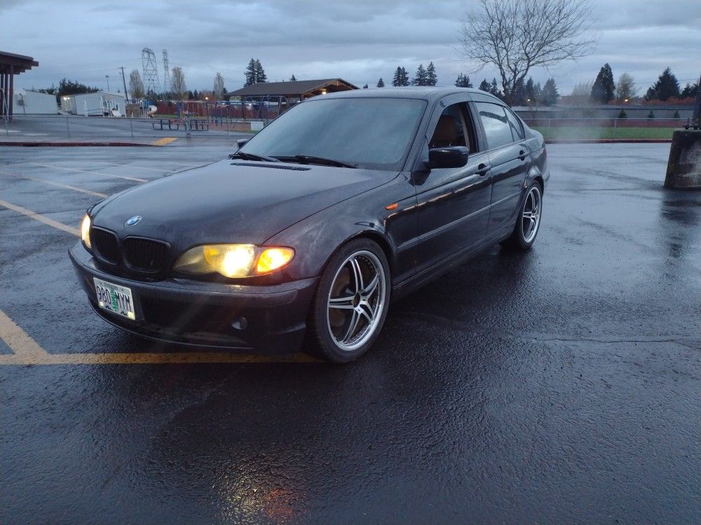 BMW 325i