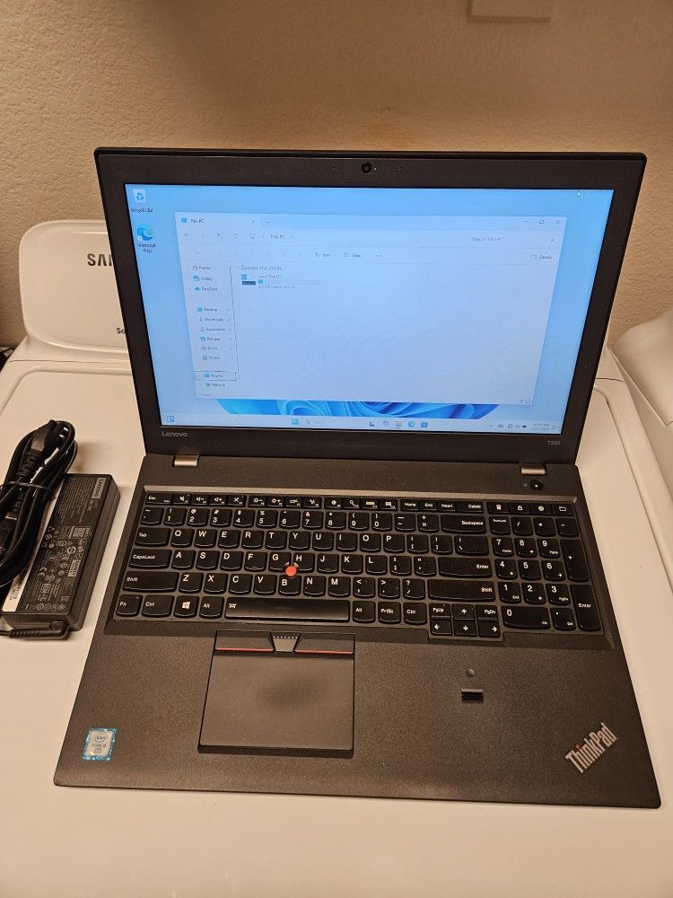Lenovo ThinkPad T560 15.6 Inch Widescreen 16 GB Ram Memory 256 GB SSD