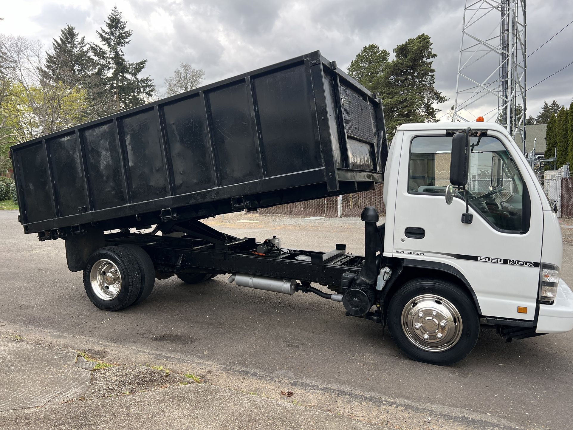 2007 Isuzu Nqr Dump Truck 