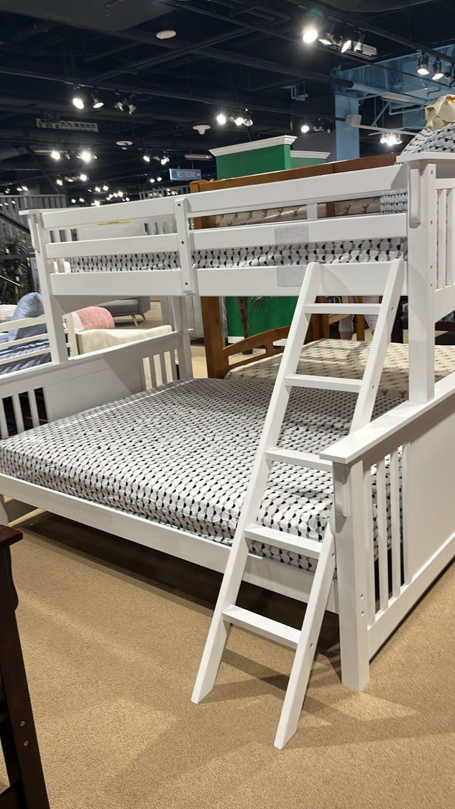 Spring CreekWhite Bed
Furniture of America$10 Down Payment And Financing Available