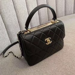 Chanel chendy cc black shoulder bag