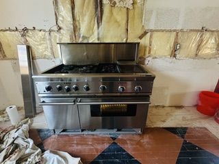 Thermador Professional 48” Gas Range – Stainless Steel – $2,200