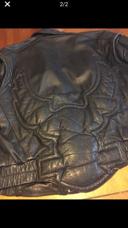 Authentic Harley Davidson leather jacket . Size medium make offer