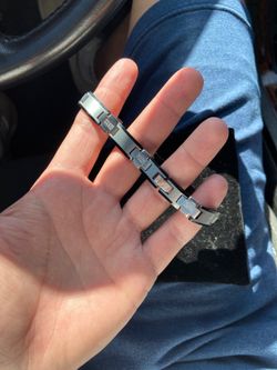 bracelet