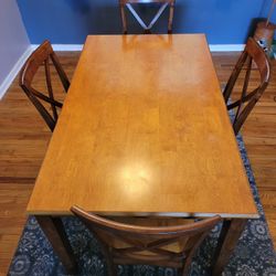 Dinning table / Chairs / Bench