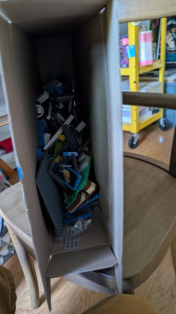 Lego City Police Station Plus Scooby Doo Set Bundle