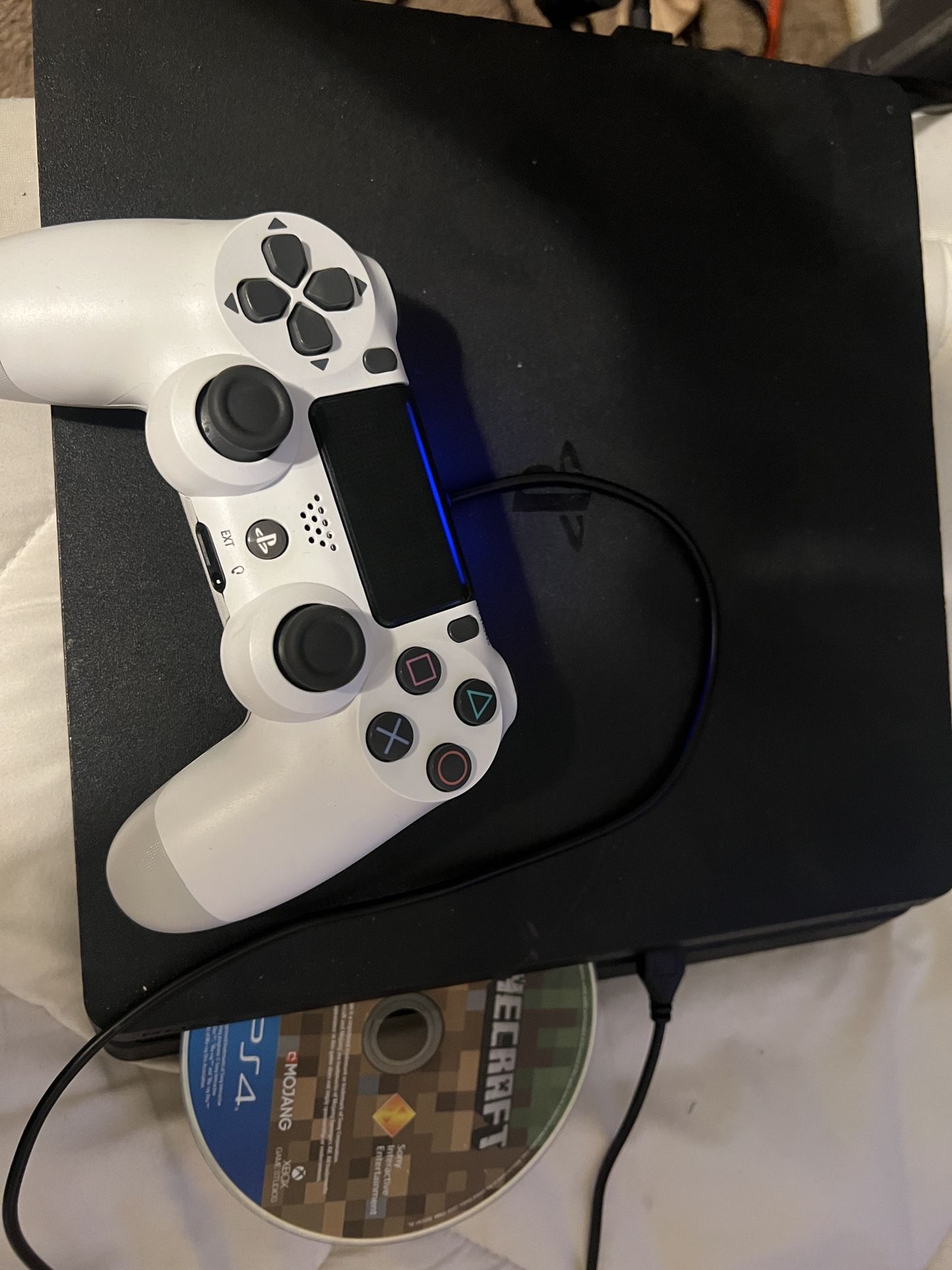 PS4 Slim