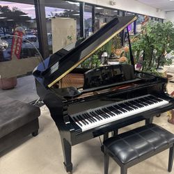 Fletcher & Sons Grand Piano W/ Black High-Gloss Finish G-80A - Excellent Condition