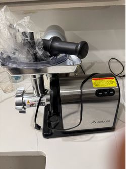 Electric meat grinder