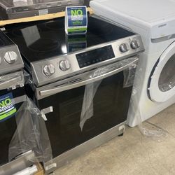 Samsung slide in electric stove 61V