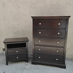WOODEN DRESSER WITH NIGHT STAND 