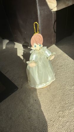 Precious Moments Angel 