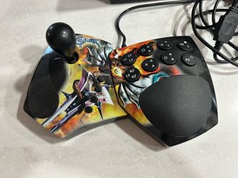 2 soul, caliber controllers, and steering wheel