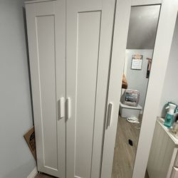 Closet With Mirror