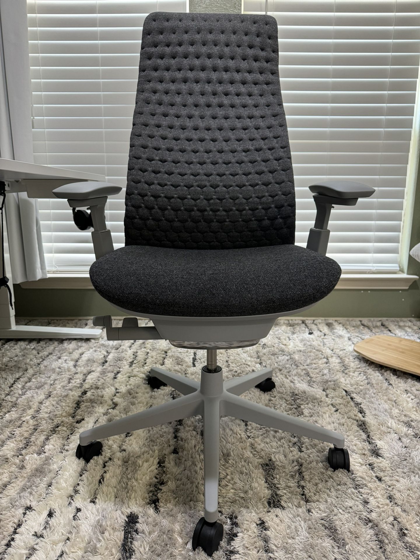 Office Chair - Haworth Fern Digital Knit - Like New, Heathered Grey