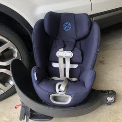 Cybex Sirona S Convertible Car Seat 