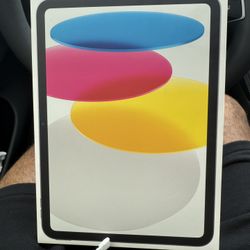 iPad A16 silver 2025 128gb WiFi Brand new 