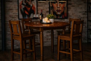 Solid wood, bar height table, 4 matching stools, artisan finish,  in excellent condition