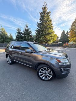 2016 Ford Explorer