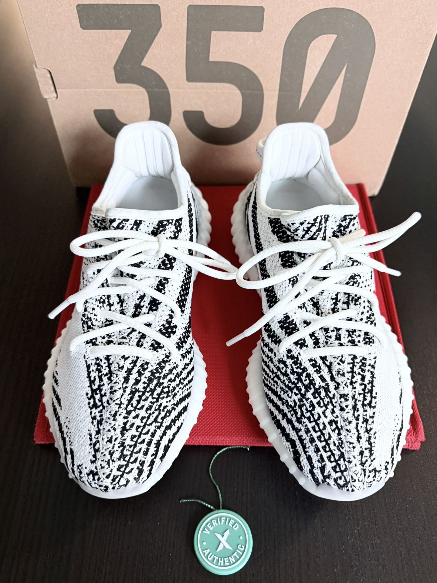 YEEZY BOOST NIKE ZEBRA adidas アディダスイージーブースト イージー