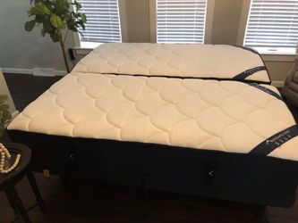 Dreamcloud hybrid split king mattress bed
