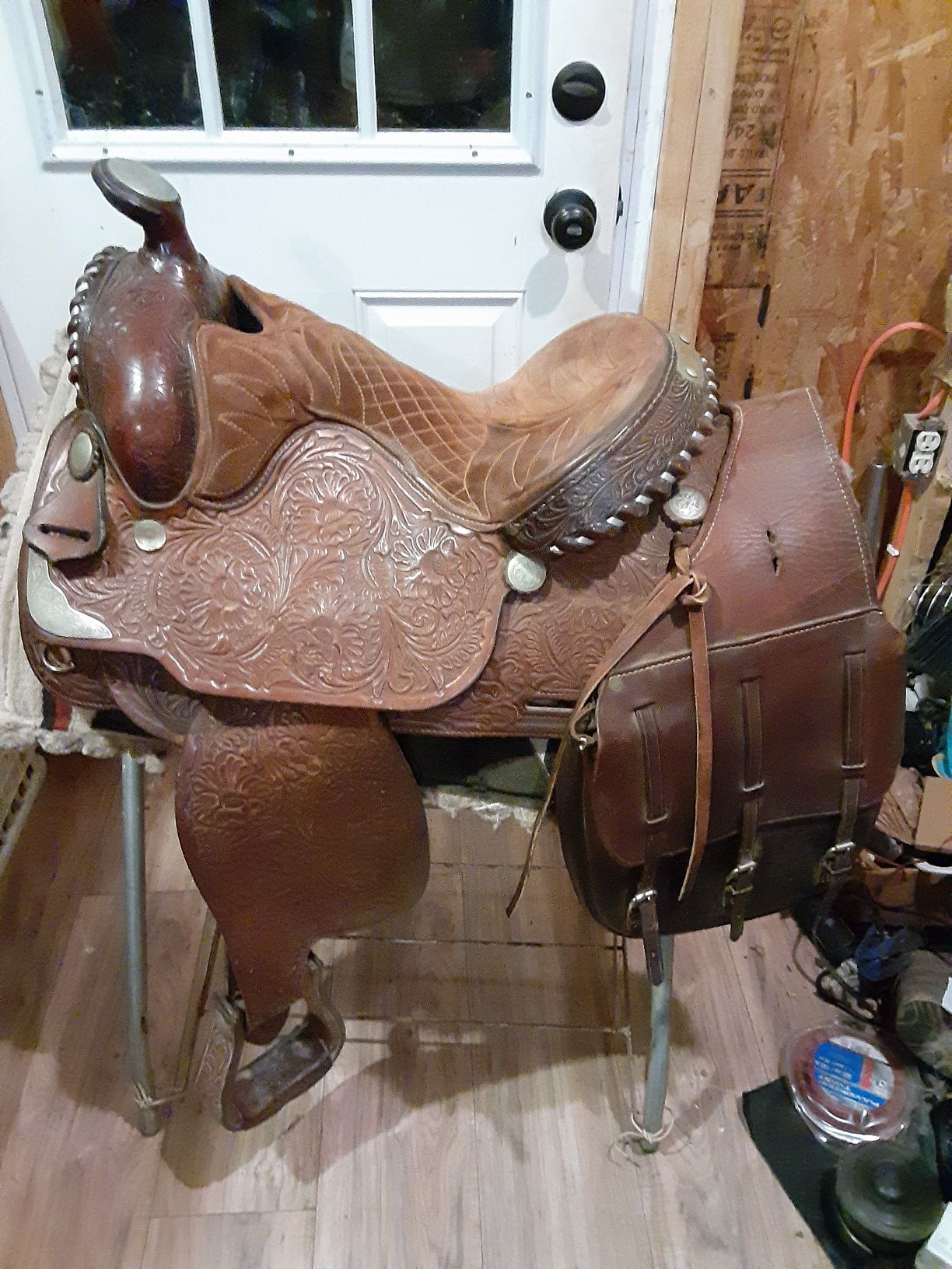 Western adult saddle