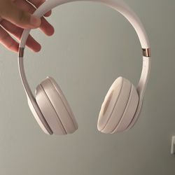 Beats Solo 4 