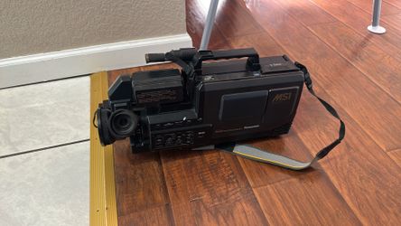 Panasonic NV‑MS1 S‑VHS Movie Camera