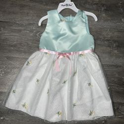 Girls dress size 5t 