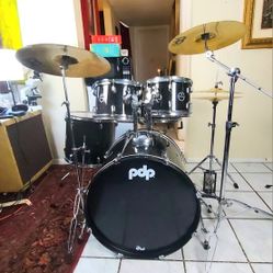 Pdp Complete  Drum Set 🥁 !! $380 Or Best Offer !!