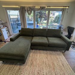 Gently Used Interior Define Green Couch With Chaise (sectional)