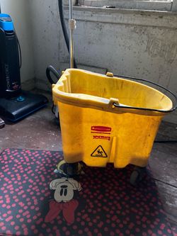 Mop bucket
