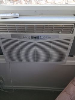 Air-conditioner  w/Remote