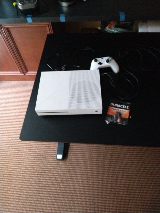 Xbox One S With 1T
