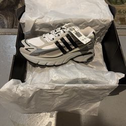 Adidas Pharrell “jellyfish “