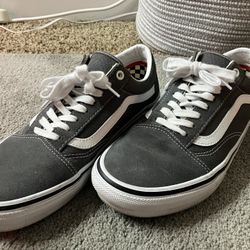 Men’s grey Vans
